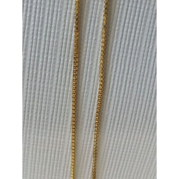 Multicolored Rhinestone Encrusted Oval Pendant Gold Toned Box Chain Necklace - Picture 3 of 9